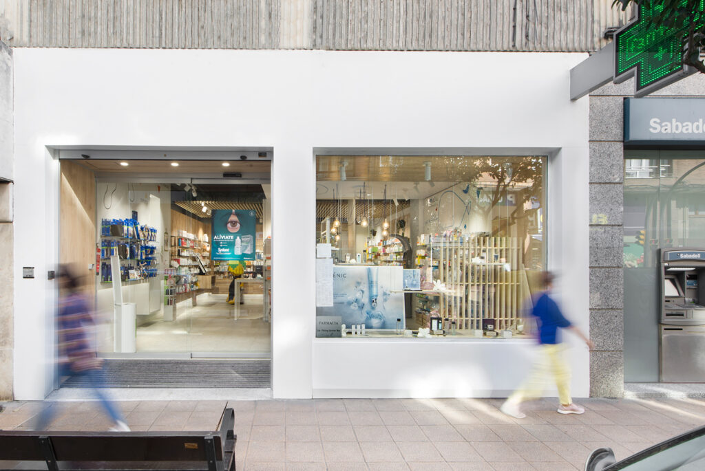 vitrines de pharmacie pour printemps